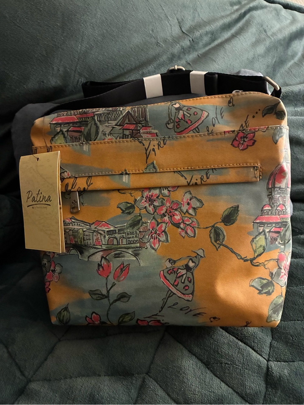 Patricia Nash Carmini crossbody in Beautiful Girl print NWT